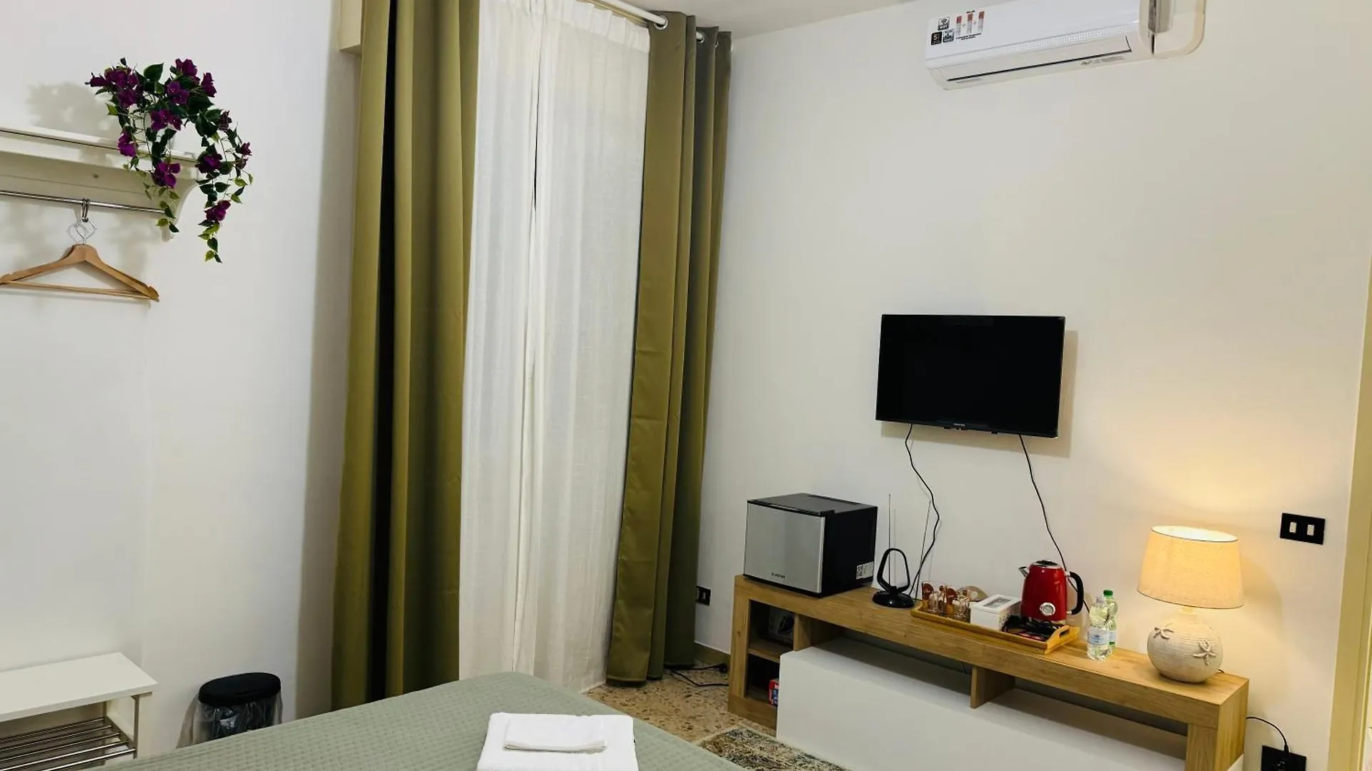 The Galaxy House Hotel Pisa Guest house