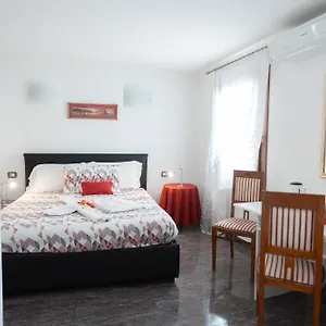  Bed & Breakfast Antico Orologio Italy