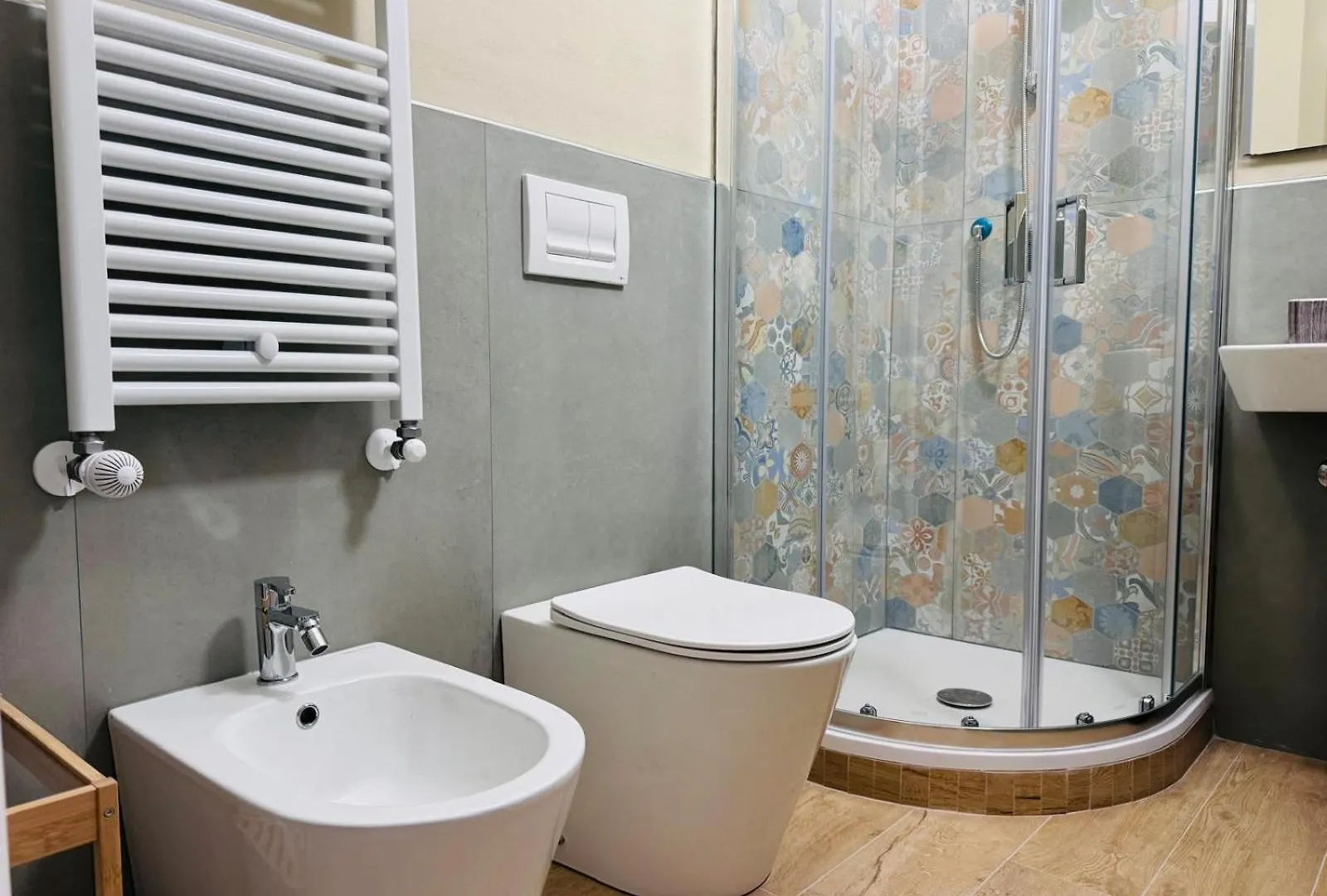 Hotel The Galaxy House Pisa