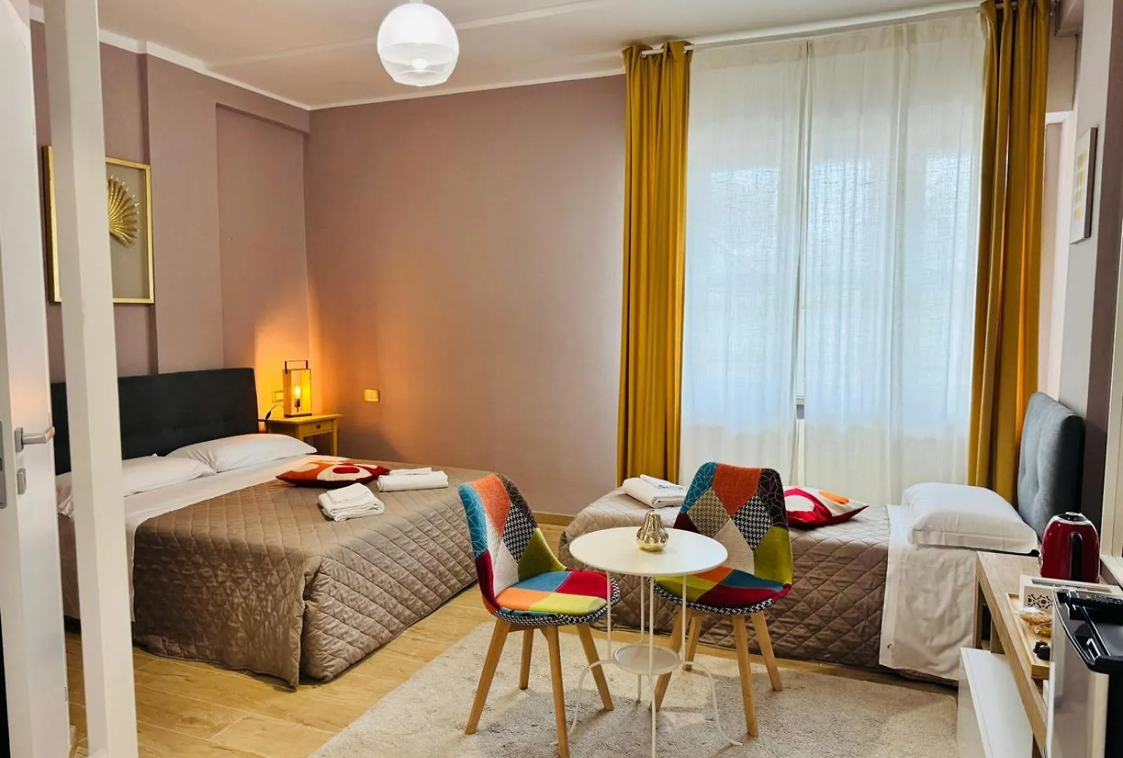 Pensión Hotel The Galaxy House Pisa