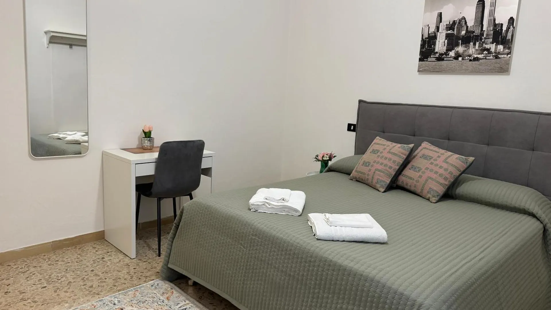 The Galaxy House Hotel Pisa 0*,  Italy